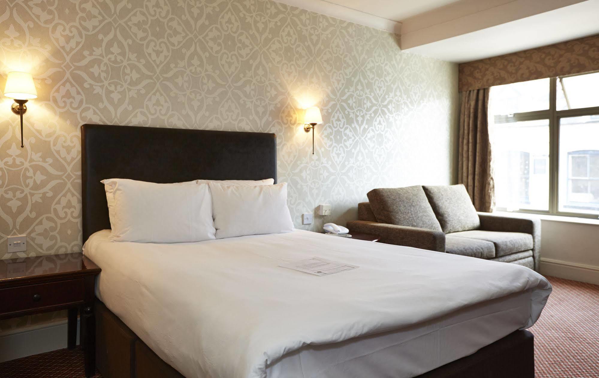 Ye Olde Talbot Hotel By Greene King Inns Вустер Экстерьер фото